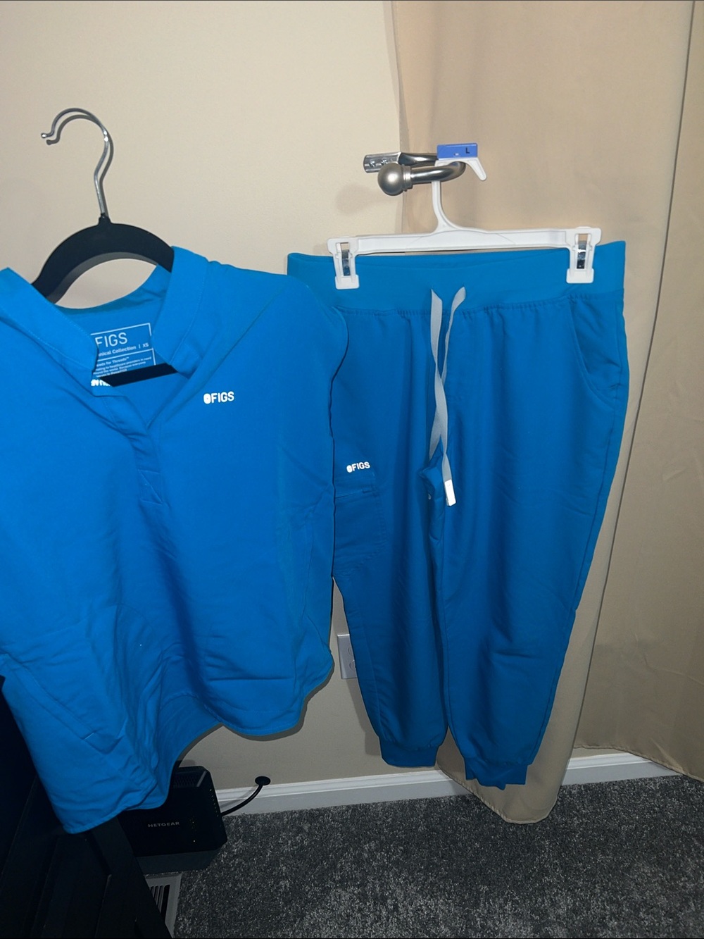 FIGS Bright Blue Jogger scrubs